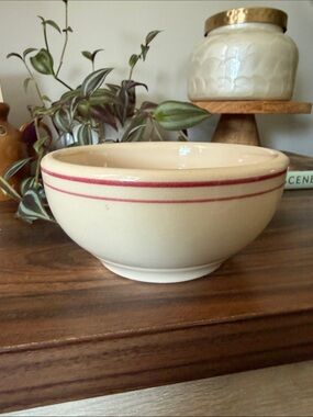 Vintage Sterling 'Desert Tan' Ceramic Bowl — Marked Base